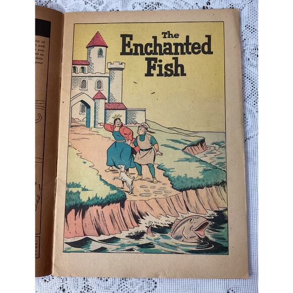 1957 Classics Illustrated Junior The Enchanted Fish No.539 - Picture 4 of 7